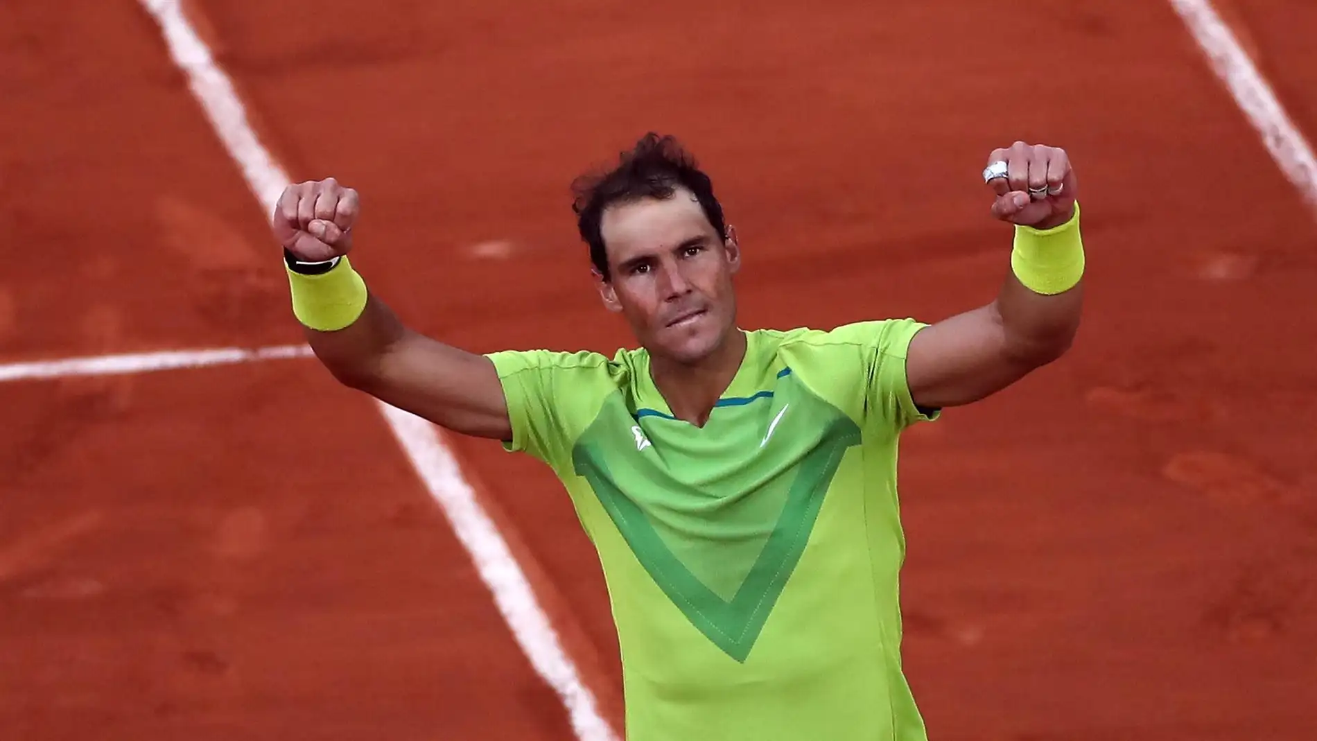 Nadal supera a Auger-Aliassime en cinco sets y se cita con Djokovic en cuartos de Roland Garros