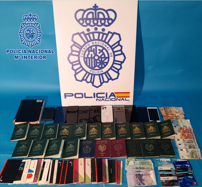 Un senegalés cobra ilegalmente más de un millón de euros de una estafa de ayudas sociales Un senegalés cobra ilegalmente más de un millón de euros de una estafa de ayudas sociales