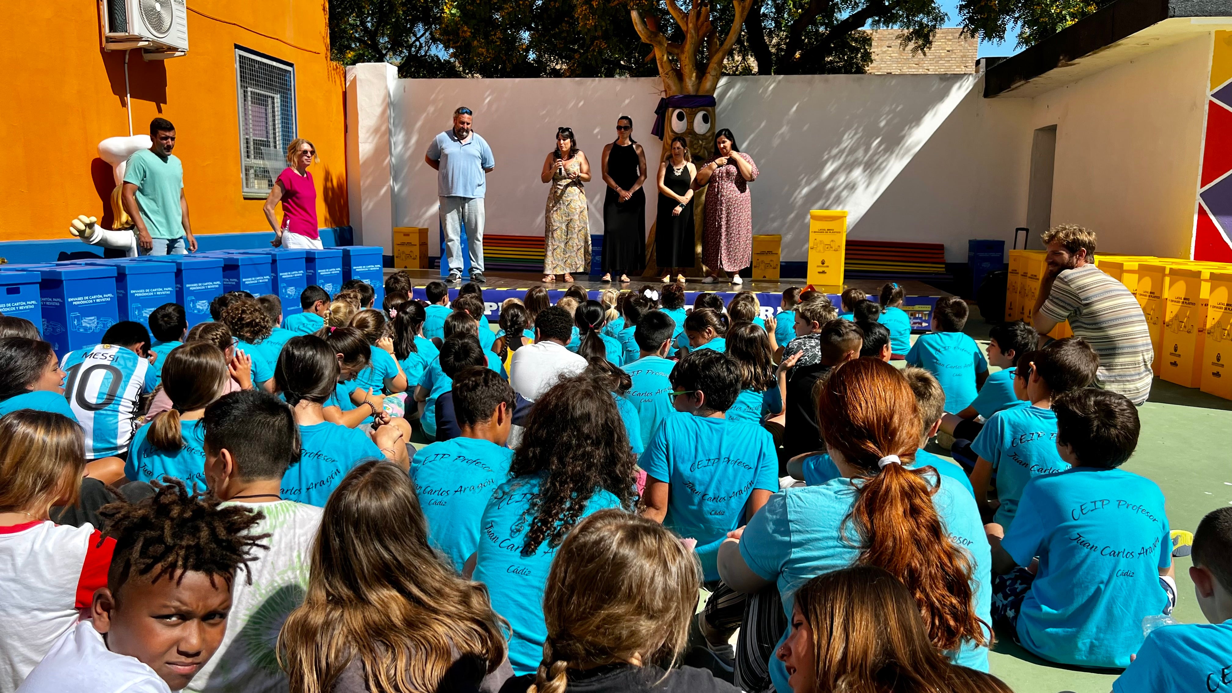 Cádiz impulsa un programa de fomento del reciclaje en colegios e institutos Cádiz impulsa un programa de fomento del reciclaje en colegios e institutos