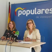 De izquierda a derecha, Cándida Tercero y Lola Merino del Partido Popular De izquierda a derecha, Cándida Tercero y Lola Merino del Partido Popular