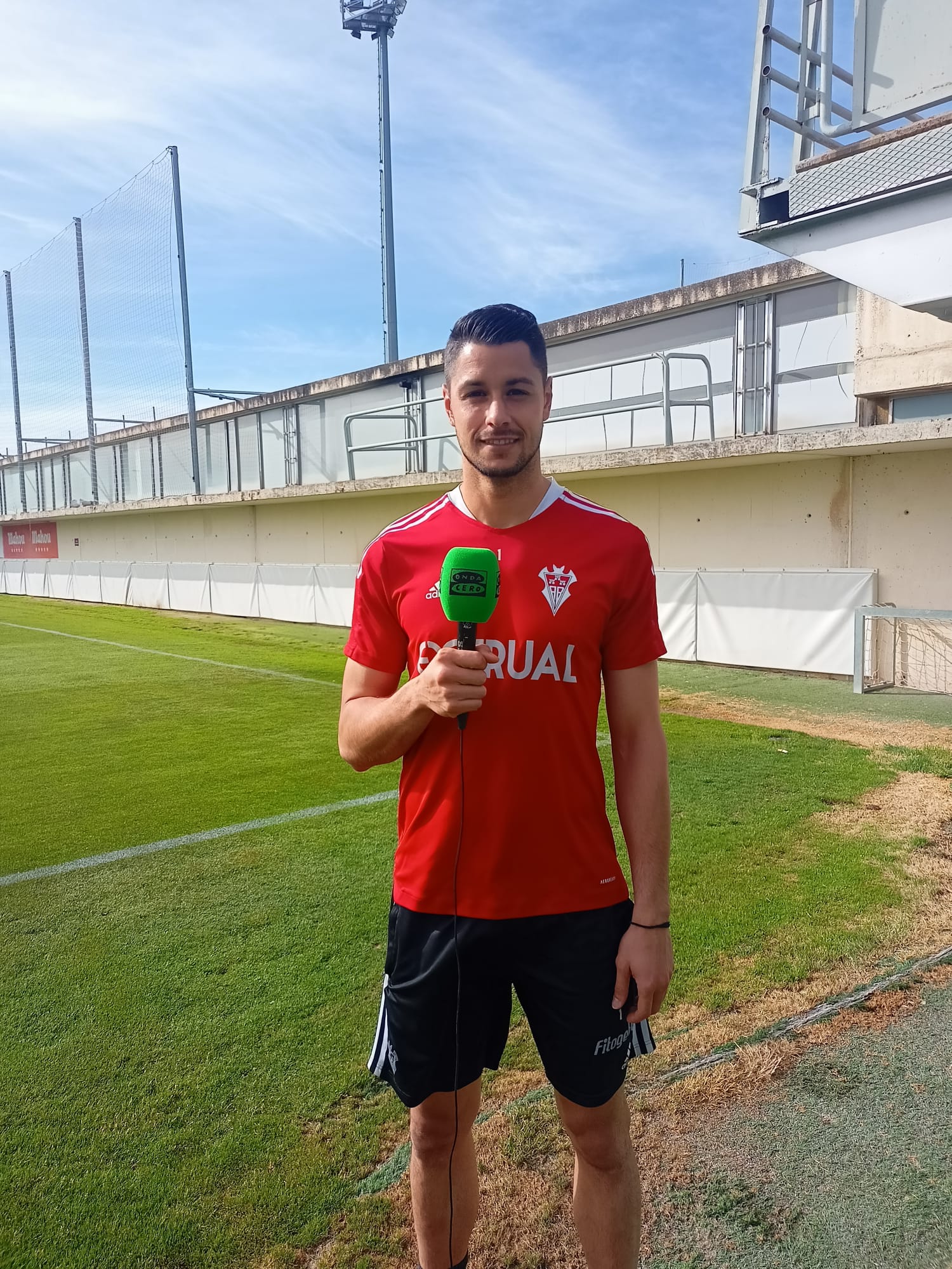 Bernabé : "El equipo y la afición se merecen subir a Segunda" Bernabé : "El equipo y la afición se merecen subir a Segunda"