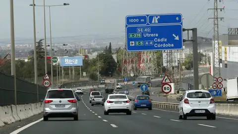 La Junta adjudica el arreglo de 14 kilómetros de la A-92 entre Sevilla y Alcalá, el tramo de mayor tráfico de la autovía