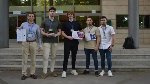 Alumnos del grado de Robótica onda cero