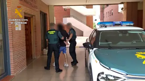 La Guardia Civil detiene en Benifaió a 2 asaltantes de riders