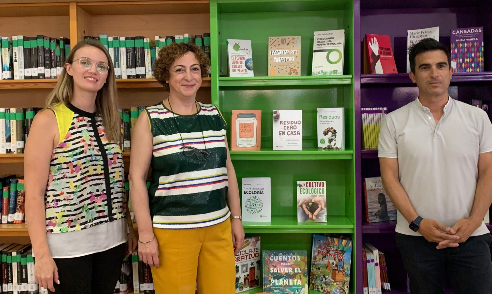 Bigastro inaugura un punto verde de lectura para concienciar sobre el medio ambiente Bigastro inaugura un punto verde de lectura para concienciar sobre el medio ambiente