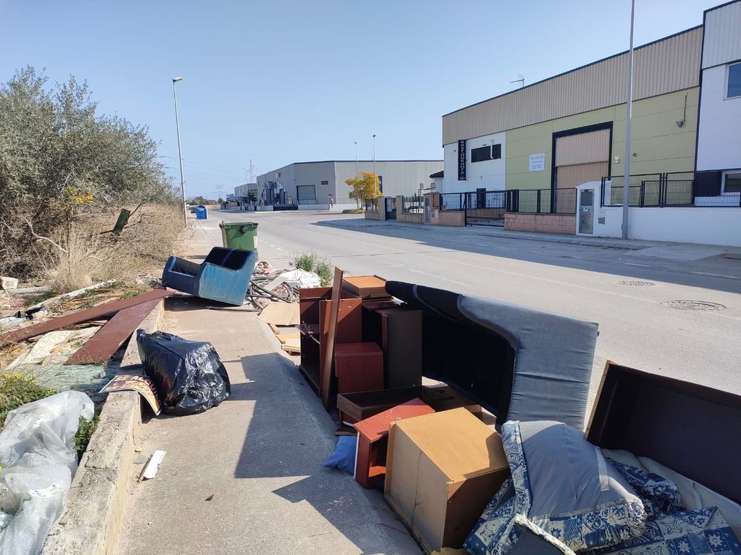 Almassora instalará cámaras para detectar vertidos ilegales en la plana Almassora instalará cámaras para detectar vertidos ilegales en la plana