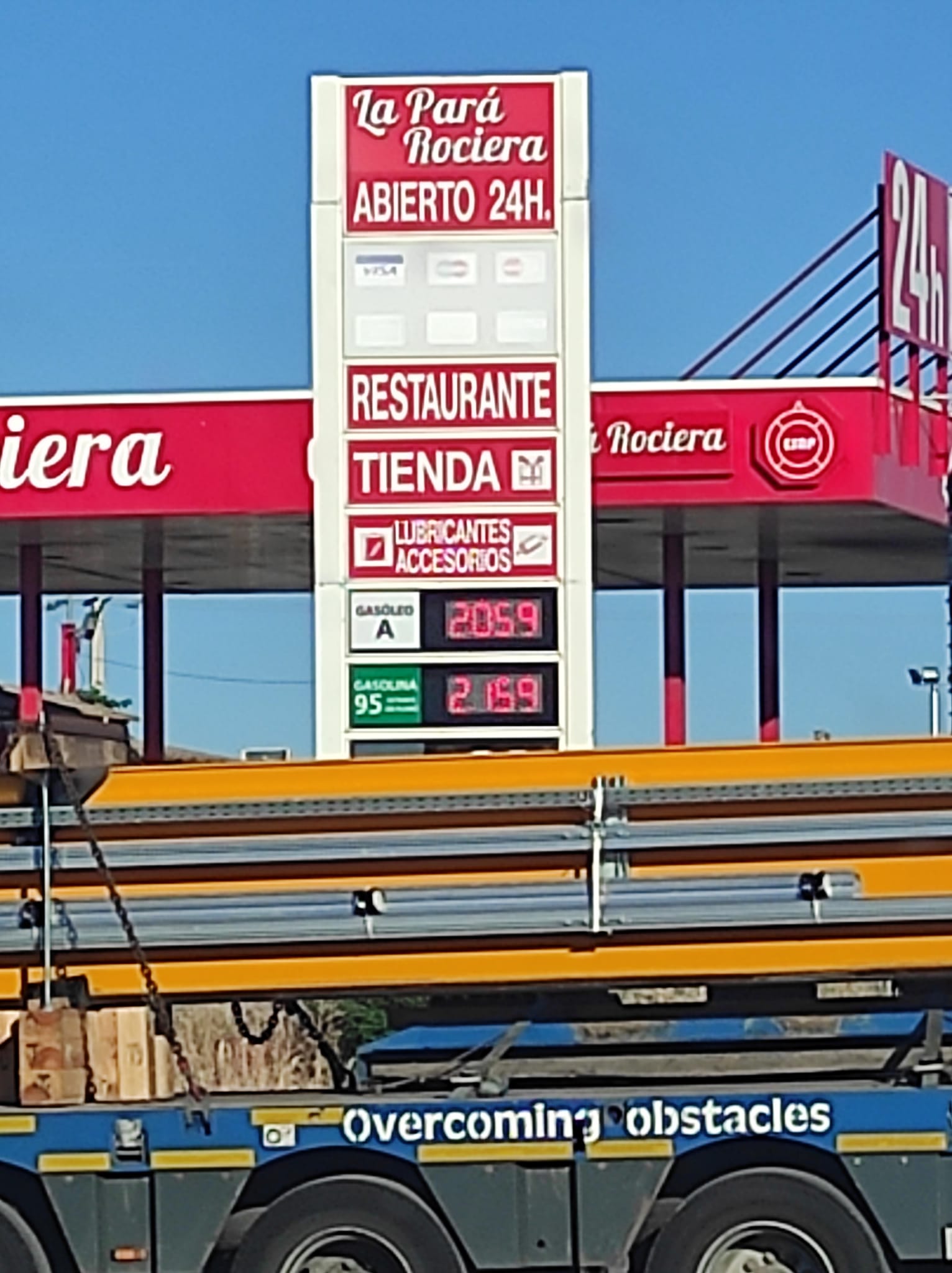 El sector de las gasolineras pide soluciones inmediatas ante una nueva subida de precios El sector de las gasolineras pide soluciones inmediatas ante una nueva subida de precios