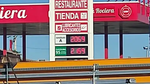 Precio del combustible a 9 de junio de 2022 Imagen remitida por un oyente al Whatsapp de Más de Uno Valdepeñas