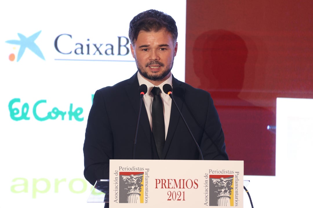 Gabriel Rufián, obligado a disculparse tras llamar "tarado" a Puigdemont Gabriel Rufián, obligado a disculparse tras llamar "tarado" a Puigdemont