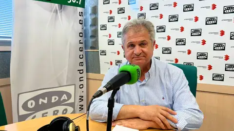 Pedro Casas, alcalde de Miguel Esteban Pedro Casas, alcalde de Miguel Esteban