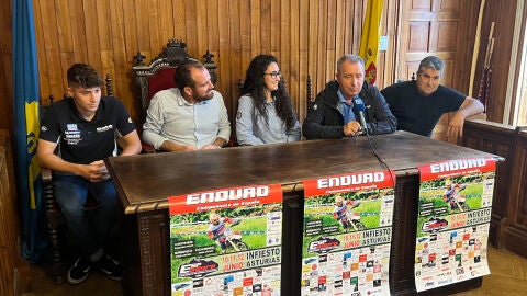 Presentaci&oacute;n del campeonato en Infiesto
