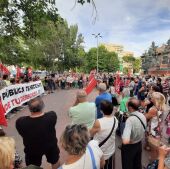 Más de un centenar de personas se concentran en Torrejón de Ardoz en defensa de la Sanidad Pública