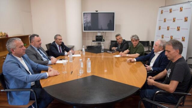 La Diputación de León se interesa por el modelo de Huesca La Diputación de León se interesa por el modelo de Huesca