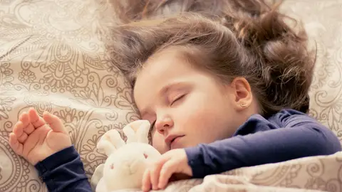La calidad del sueño de los niños exige hábitos saludables durante el día