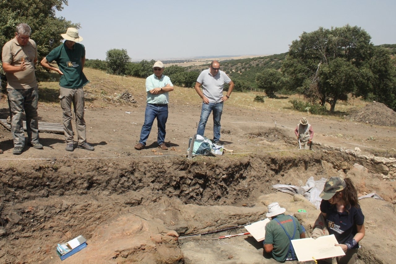 El Cerro de los Almadenes recibe la declaración de zona arqueológica de Bien de Interés Cultural El Cerro de los Almadenes recibe la declaración de zona arqueológica de Bien de Interés Cultural