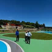 Abren as piscinas de Oira e a exterior dos Remedios Abren as piscinas de Oira e a exterior dos Remedios