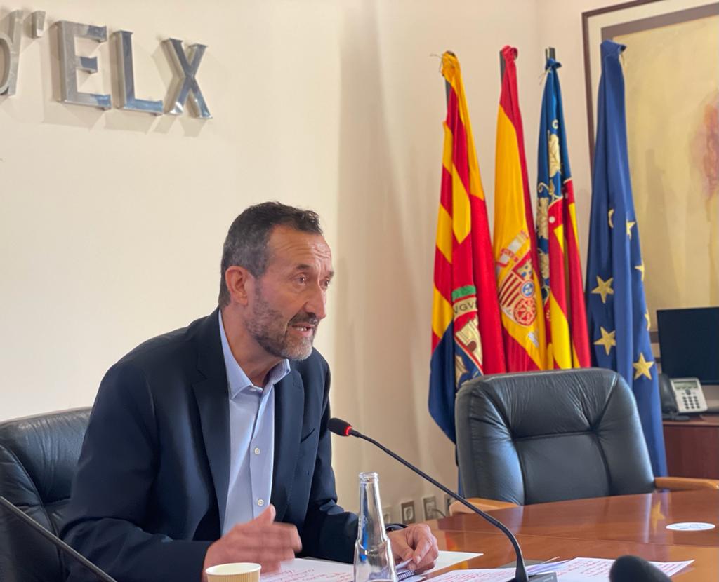 El alcalde de Elche insiste en que pese a que los plazos están ajustados todo estará listo para la celebración de las fiestas patronales El alcalde de Elche insiste en que pese a que los plazos están ajustados todo estará listo para la celebración de las fiestas patronales