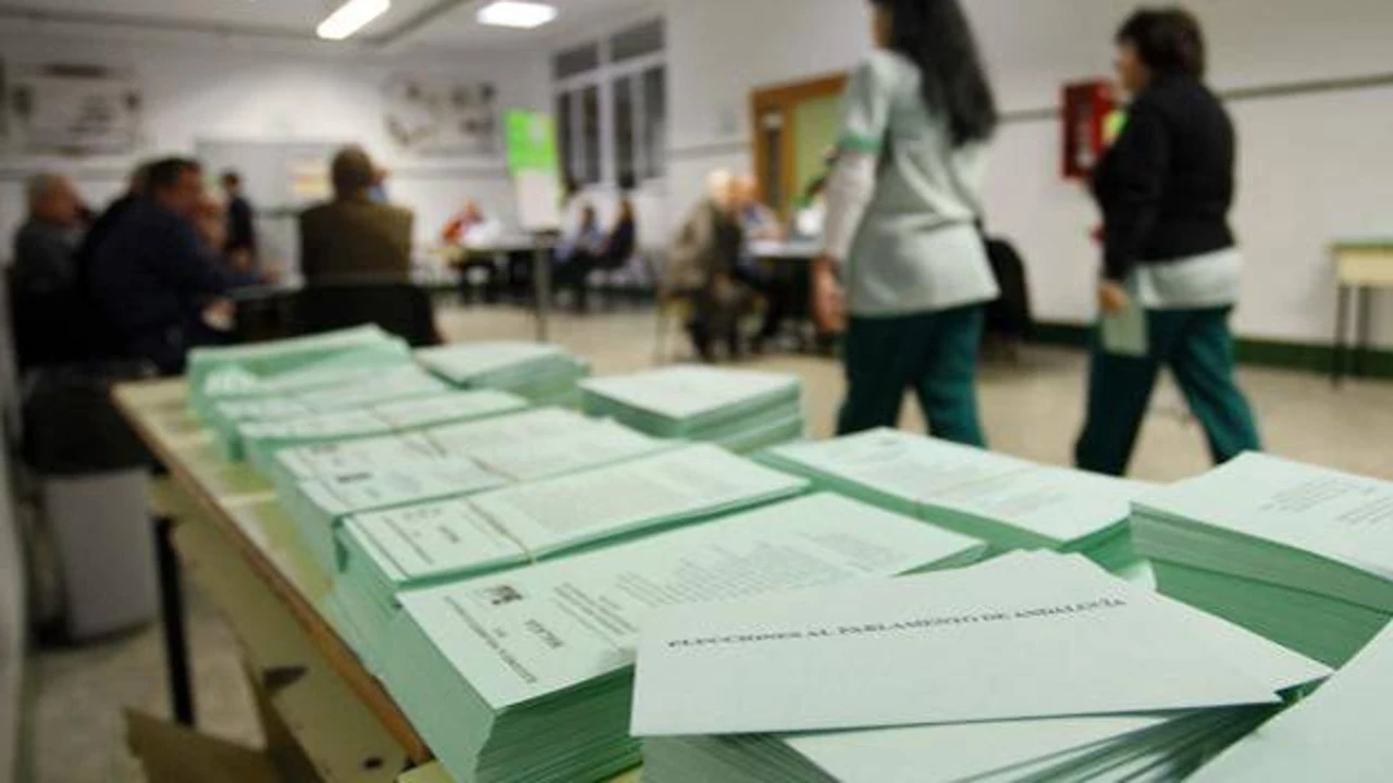Colegios electorales en Sevilla para votar en las elecciones andaluzas 2022