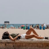 La ola de calor extremo dispara la radiación solar: riesgos y claves para protegerte