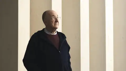 Fallece José María Viñuela, conservador de la Colección Helga de Alvear de Cáceres