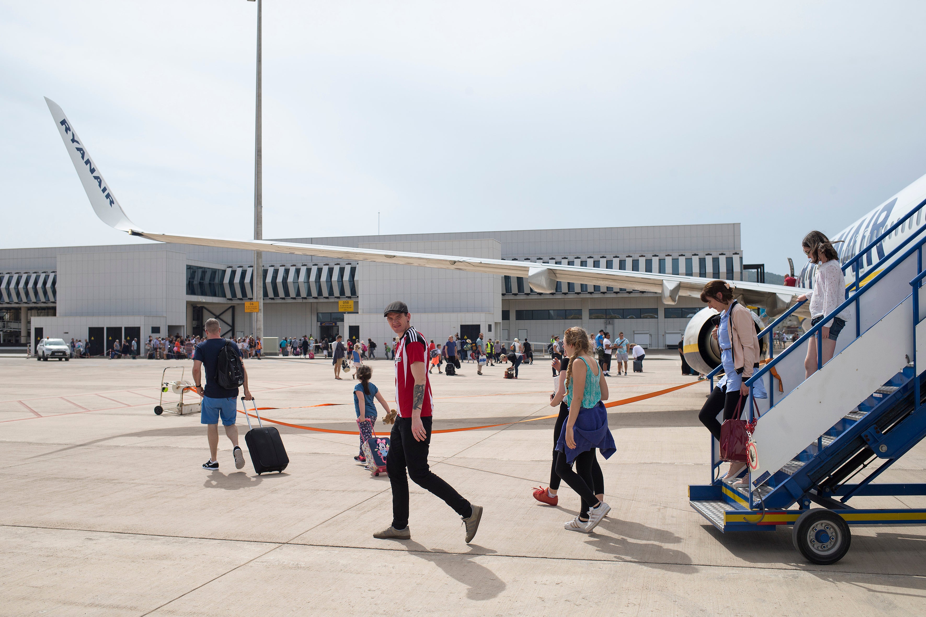 El Aeropuerto de Castellón trabaja en la llegada de 5.000 irlandeses en 2023 El Aeropuerto de Castellón trabaja en la llegada de 5.000 irlandeses en 2023