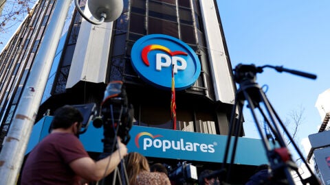 Sede del PP, en la calle G&eacute;nova de Madrid/ EFE/Rodrigo Jimenez