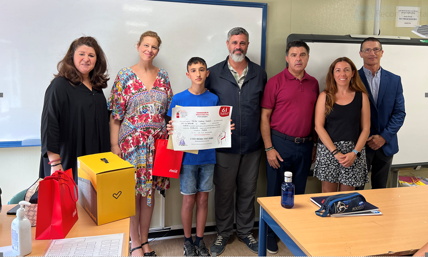 HÉCTOR LLERENA, DEL IES LA RÁBIDA DE HUELVA, GANADOR DE LA 61 EDICIÓN DEL CONCURSO DE RELATO CORTO DE COCA-COLA EN LA PROVINCIA DE HUELVA HÉCTOR LLERENA, DEL IES LA RÁBIDA DE HUELVA, GANADOR DE LA 61 EDICIÓN DEL CONCURSO DE RELATO CORTO DE COCA-COLA EN LA PROVINCIA DE HUELVA
