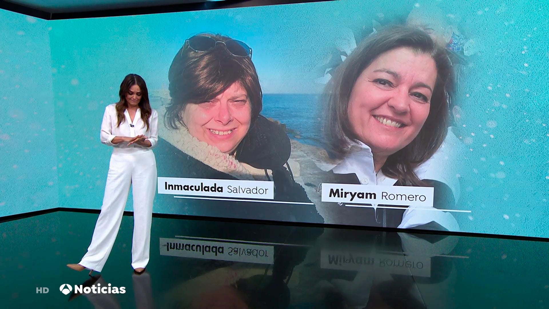 Mónica Carrillo se emociona al informar de la muerte de Miryam Romero e Inmaculada Salvador Mónica Carrillo se emociona al informar de la muerte de Miryam Romero e Inmaculada Salvador