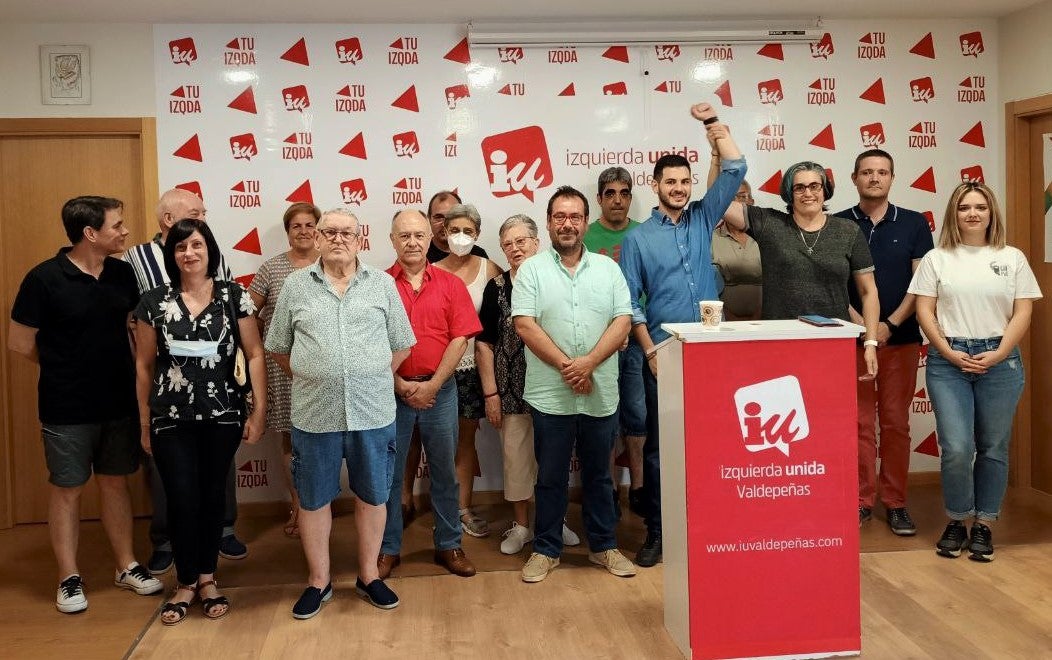 IU Valdepeñas presenta su candidato a las próximas elecciones locales IU Valdepeñas presenta su candidato a las próximas elecciones locales