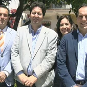Francisco Gómez Palma junto a dirigentes de Por Mi Pueblo Francisco Gómez Palma junto a dirigentes de Por Mi Pueblo