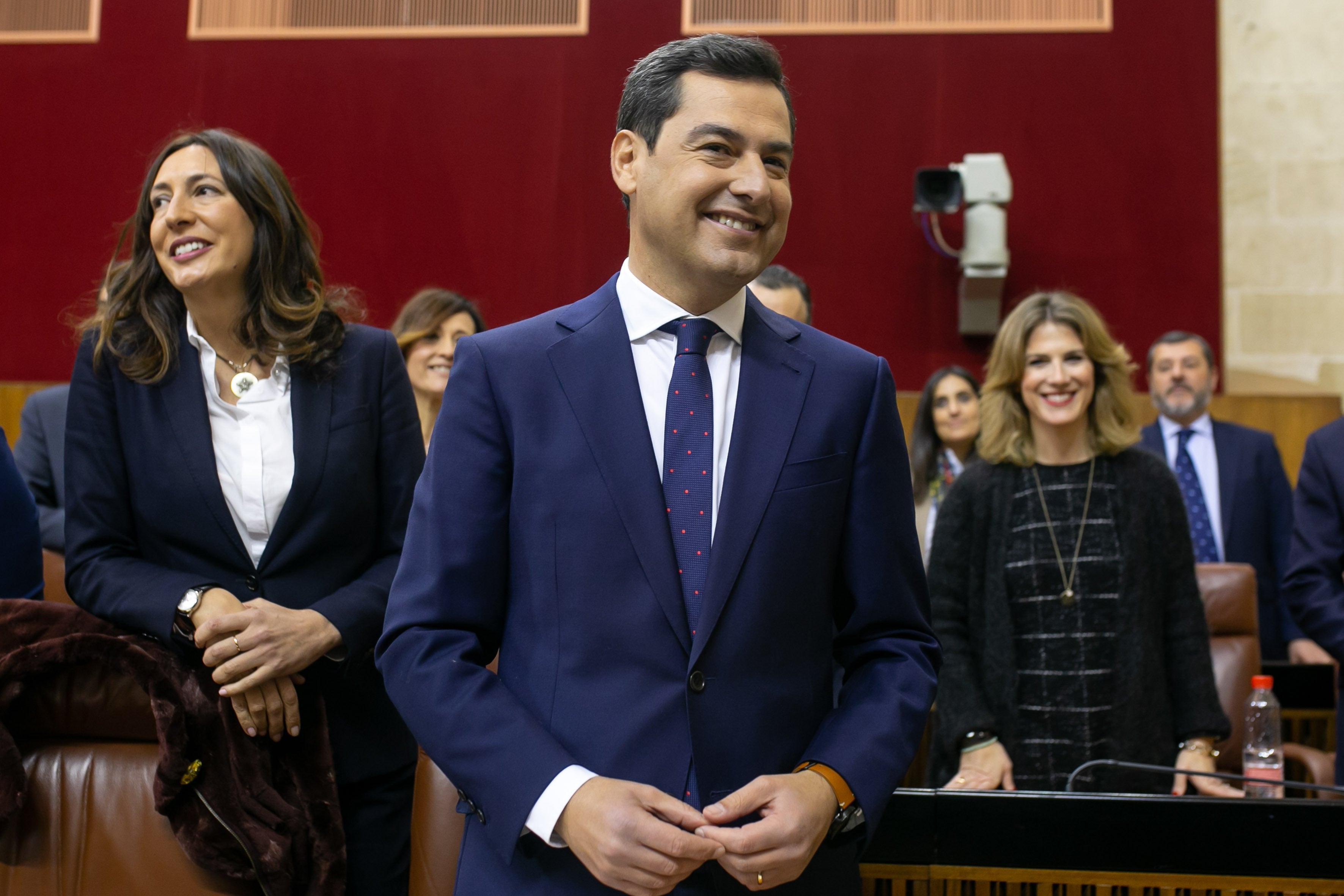 Elecciones Andalucía 2022: Cuánto dinero gana el presidente de Andalucía Elecciones Andalucía 2022: Cuánto dinero gana el presidente de Andalucía