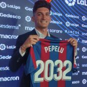Pepelu renueva con el Levante hasta 2032