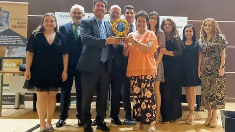 La empresa ondense AKCOAT recibe el premio Alfa de Oro 2022