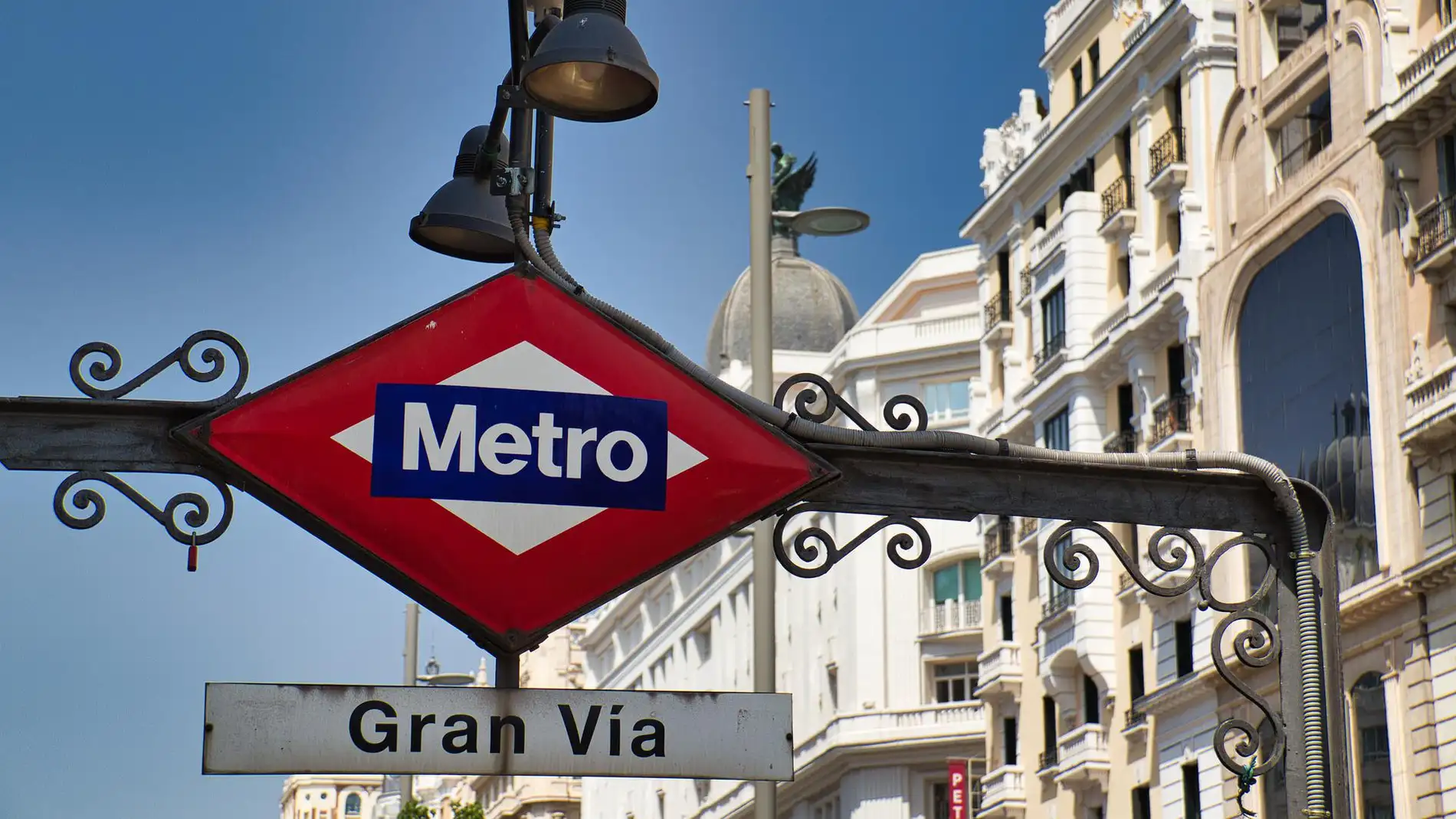 Foto de archivo del cartel de la estación de Gran Vía, Madrid/ Pixabay