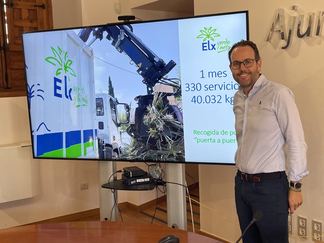 El servicio de recogida puerta a puerta de restos de poda de Elche registra en su primer mes 40 toneladas de residuos El servicio de recogida puerta a puerta de restos de poda de Elche registra en su primer mes 40 toneladas de residuos