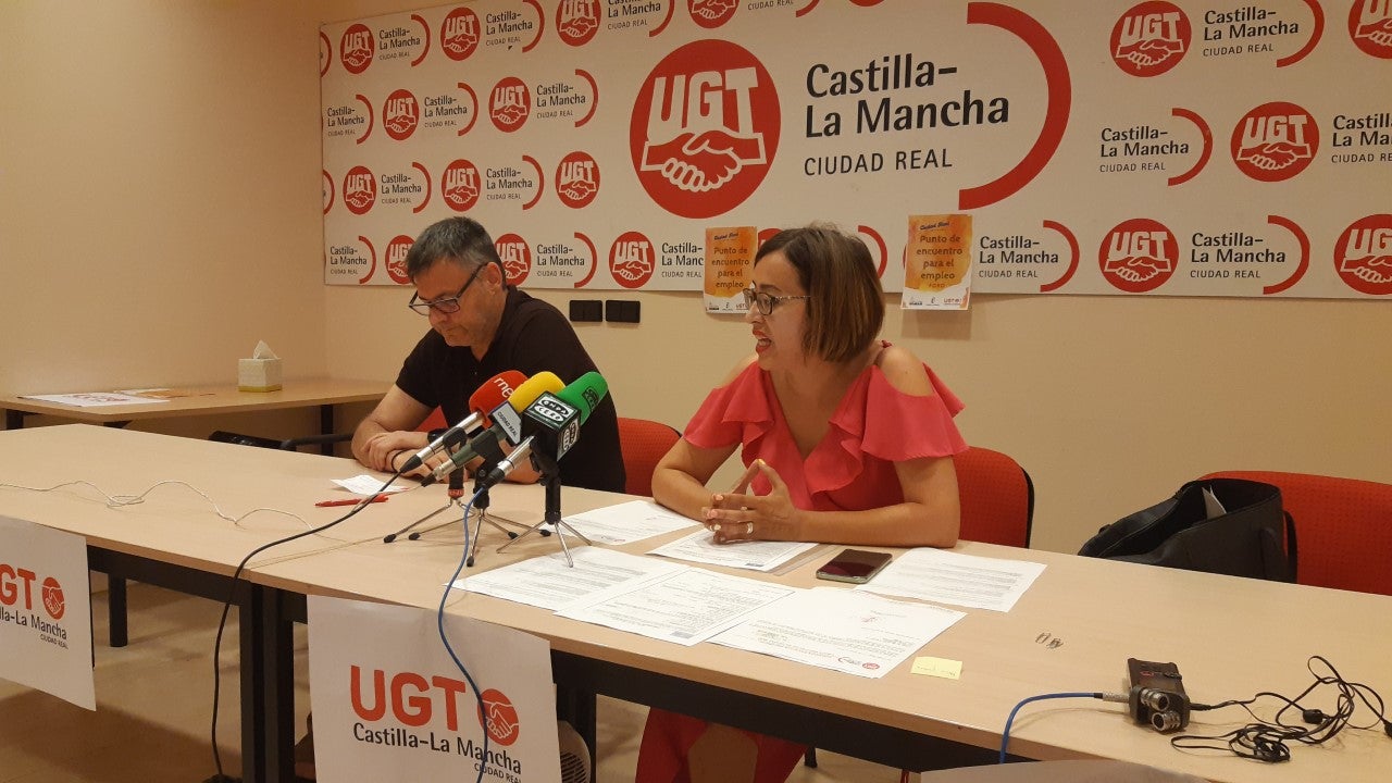 UGT denunciará a "Agrocuna" de Daimiel tras despedir a 6 trabajadores que estaban en la candidatura del sindicato UGT denunciará a "Agrocuna" de Daimiel tras despedir a 6 trabajadores que estaban en la candidatura del sindicato