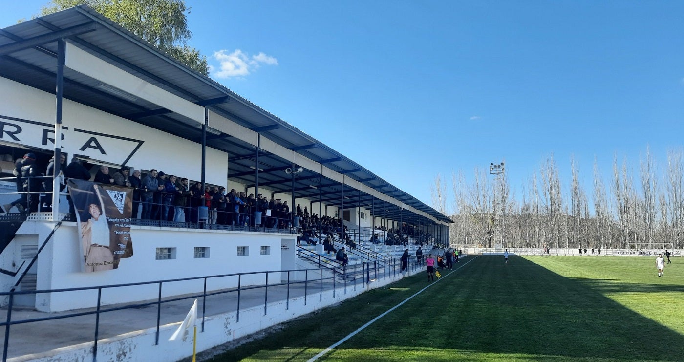 El Andorra CF, cerca de ver la luz verde y evitar la desaparición El Andorra CF, cerca de ver la luz verde y evitar la desaparición