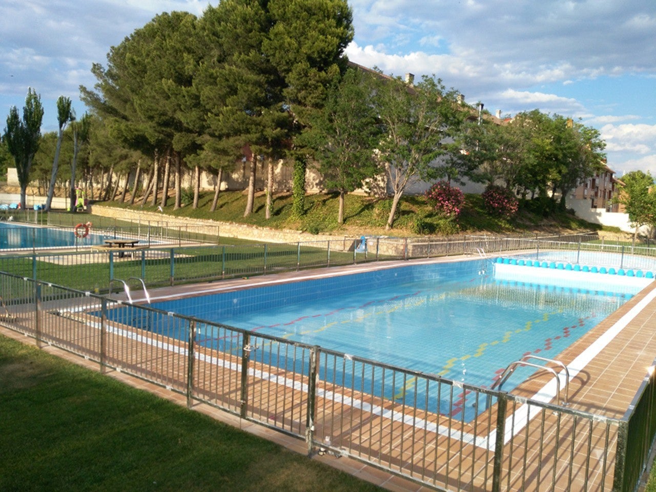 Un niño de 11 años muere ahogado en las piscinas municipales Un niño de 11 años muere ahogado en las piscinas municipales