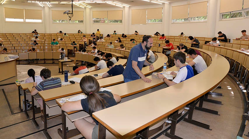 El 95,6% de los alumnos de Ciudad Real aprueba la EvAU, el porcentaje más alto de la UCLM El 95,6% de los alumnos de Ciudad Real aprueba la EvAU, el porcentaje más alto de la UCLM