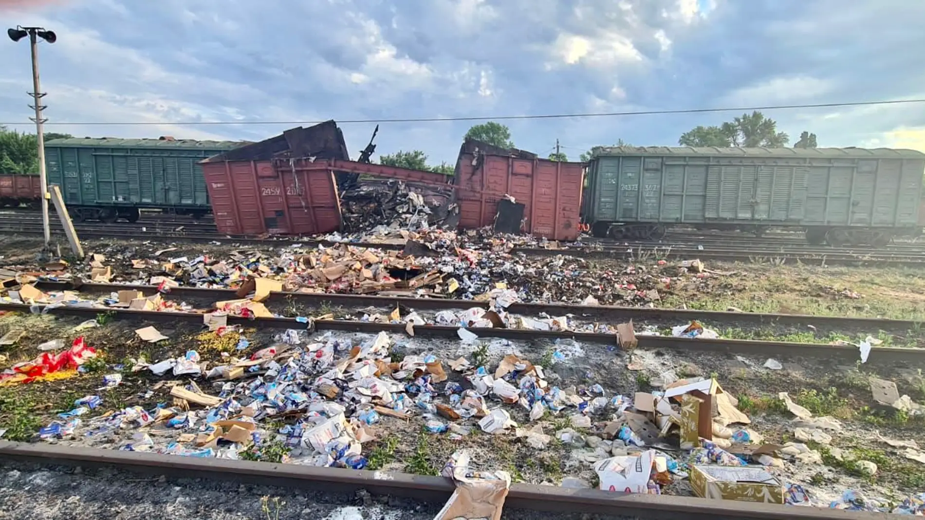 El chef José Andrés denuncia que misiles rusos han destrozado el tren con comida de su ONG