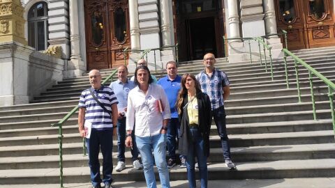 Trabajadores de Saint Gobain en la Junta General del Principado