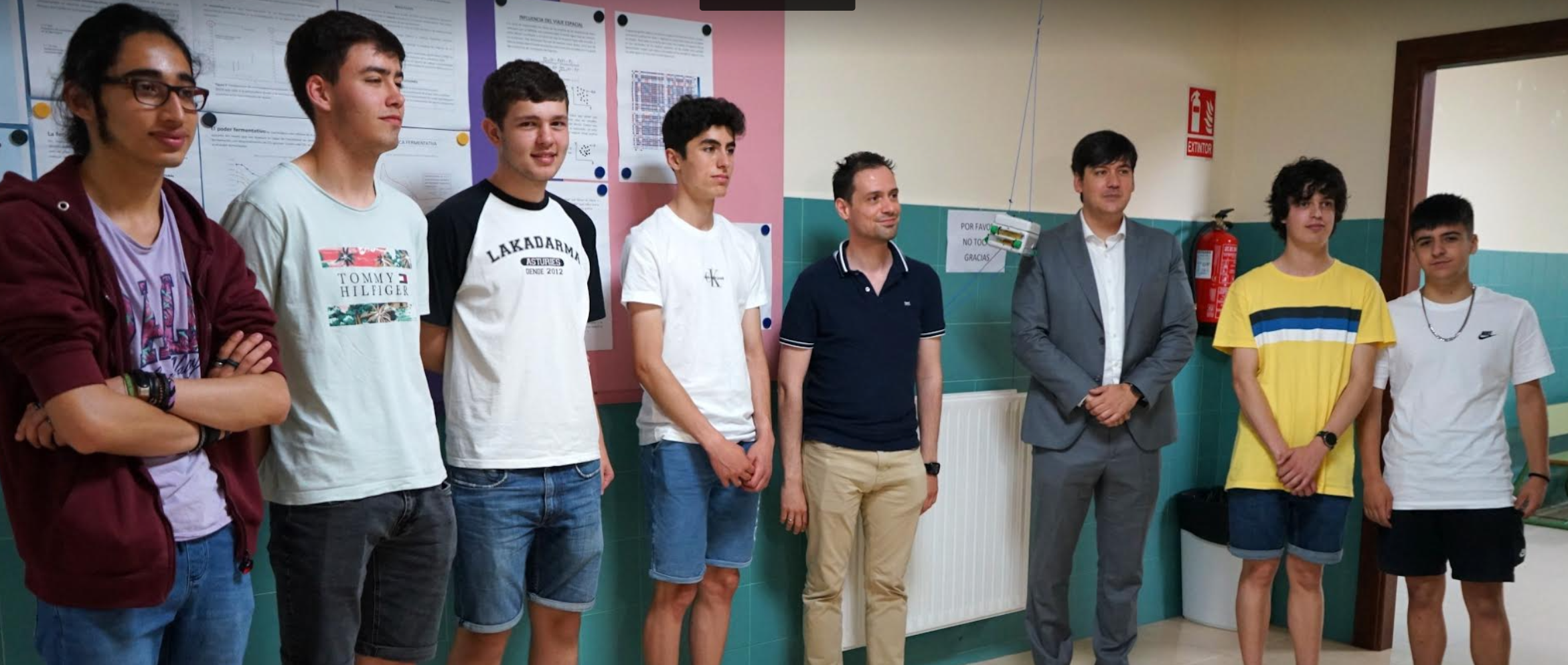 Los estudiantes el IES Peñamayor de Nava se acercan a la ciencia con el "Culete estratosférico" Los estudiantes el IES Peñamayor de Nava se acercan a la ciencia con el "Culete estratosférico"