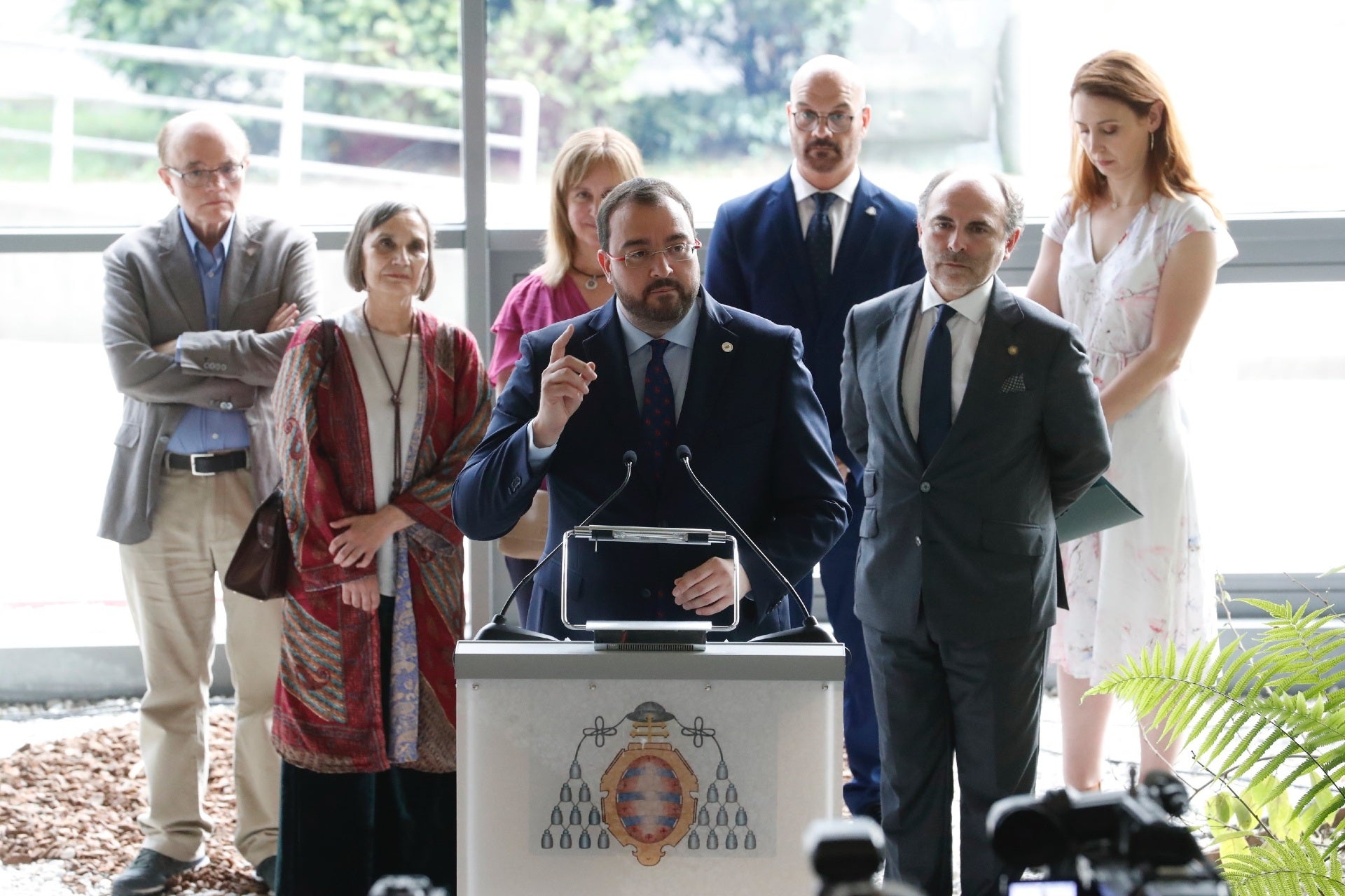 Adrián Barbón defiende y apoya el plan estratégico de la Universidad de Oviedo Adrián Barbón defiende y apoya el plan estratégico de la Universidad de Oviedo