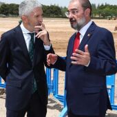 El ministro, Grande- Marlaska, y el presidente Lambán han visitado las obras de la nueva Comandancia