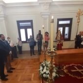 Cientos de personas despiden al arzobispo emérito de Oviedo