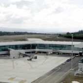 El aeropuerto de Lavacolla es una de las 10 bases de Ryanair en España. Imagen: Turismo.gal