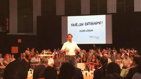 Víctor Küppers llega a Benahavís para pronunciar su conferencia 'Vivir con entusiasmo' Víctor Küppers llega a Benahavís para pronunciar su conferencia 'Vivir con entusiasmo'