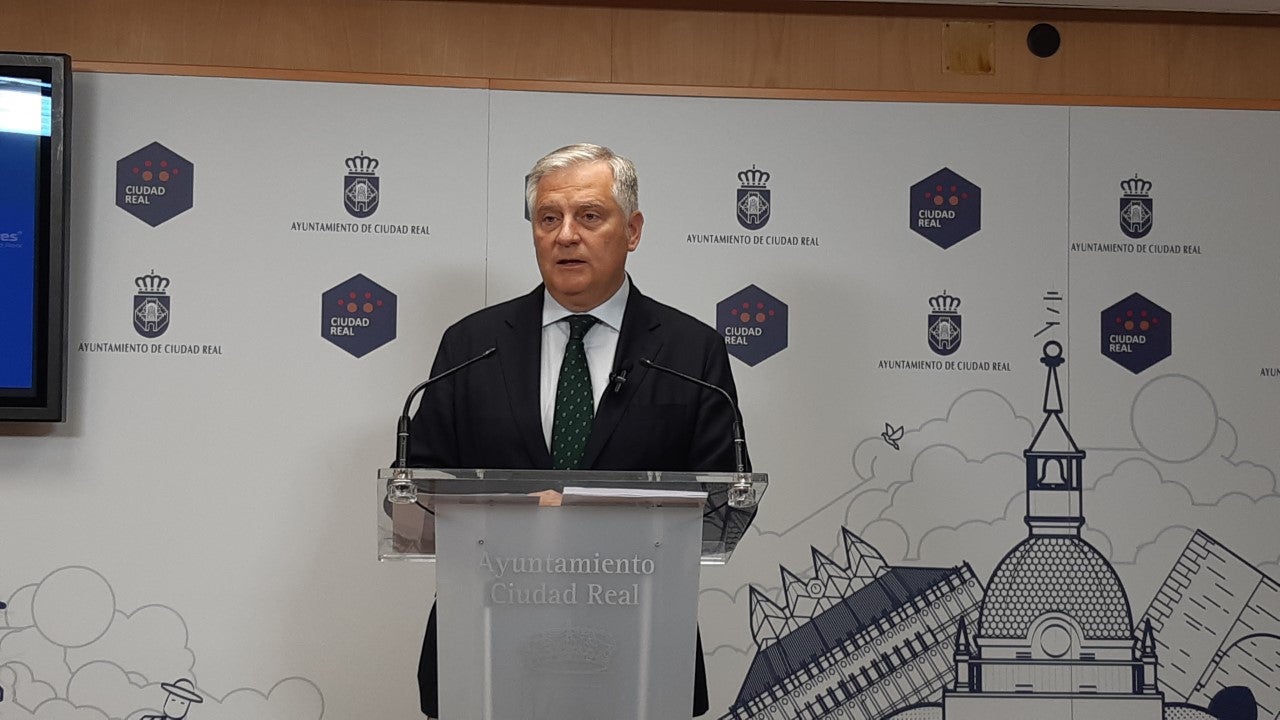 Cañizares subraya la soledad de Masías y la desorganización y personalismos del equipo de Gobierno de Ciudad Real Cañizares subraya la soledad de Masías y la desorganización y personalismos del equipo de Gobierno de Ciudad Real