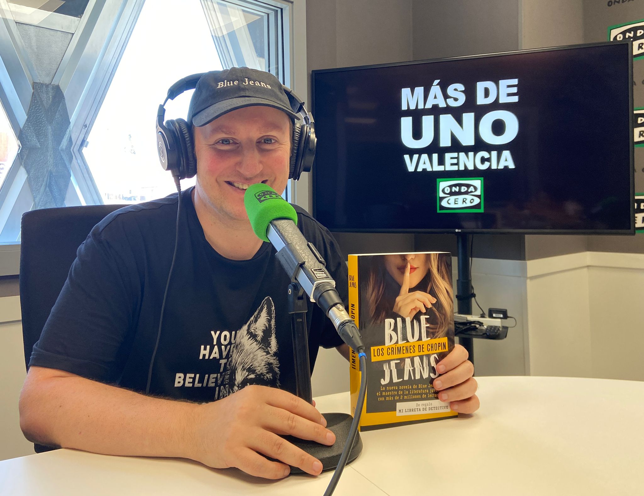 Blue Jeans presenta su nueva novela 'Los crímenes de Chopin' Blue Jeans presenta su nueva novela 'Los crímenes de Chopin'