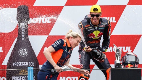  Augusto Fern&aacute;ndez, victoria y liderato en el Gran Premio de Pa&iacute;ses Bajos